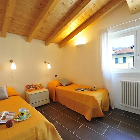 Sleeps 4 Air Con Apartment